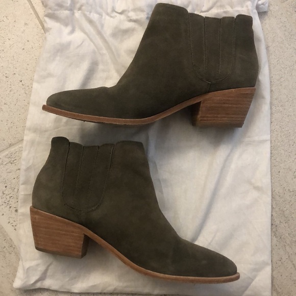 Joie Barlow Bootie in charcoal - Picture 4 of 9